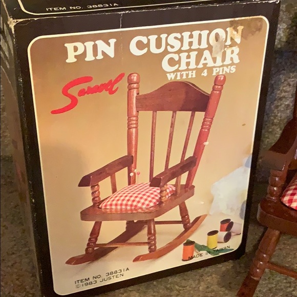 Pin Cushion Chair “No Pins” - Picture 2 of 7